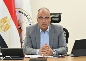 Irrigation min. reviews coastal protection projects along Mediterranean coast