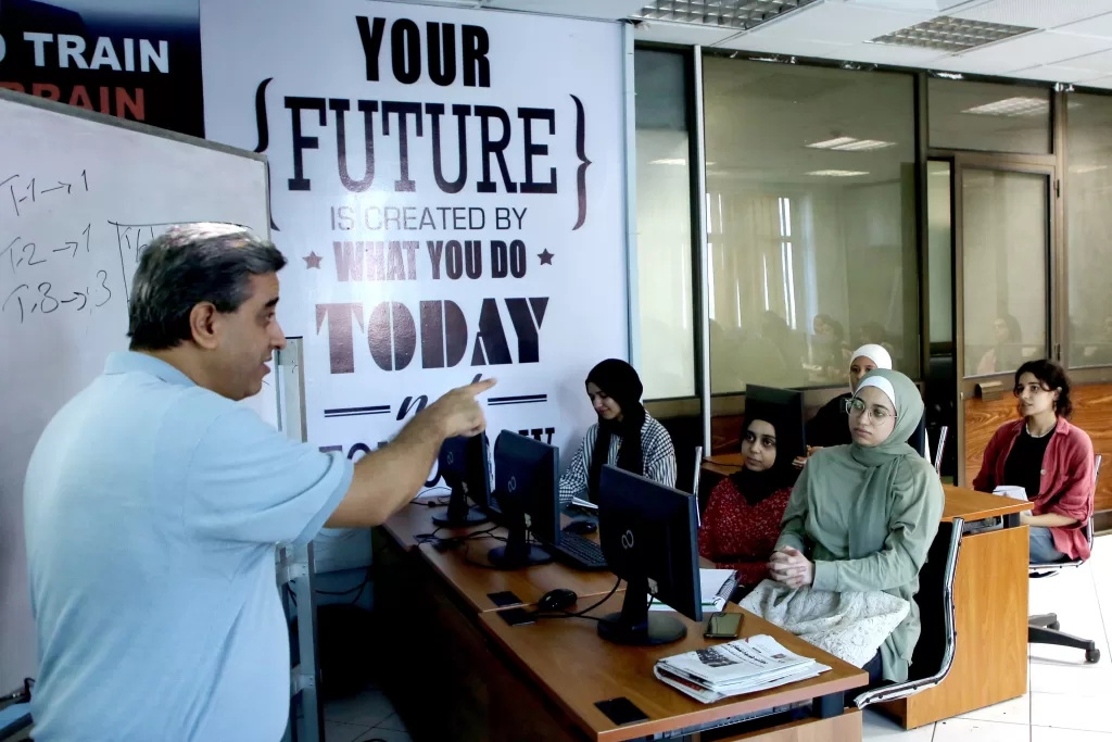 Egyptian Gazette, Sadat Academy launch joint translation course 3 - Egyptian Gazette