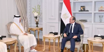 President Sisi in talks with visiting Qatari PM: Necessary to promptly start Gaza reconstruction following ceasefire