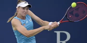 Rybakina rolls into Montreal semis