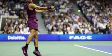 Alcaraz cruises into US Open third round as Djokovic rallies from early scare