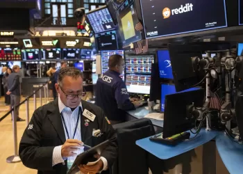 Wall Street suffers biggest drop since May on jobs slump, tariffs