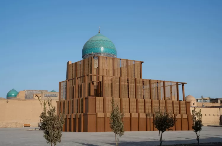 From Jeddah to Bukhara:Contemporary Musalla travels Silk Road 1 - Egyptian Gazette
