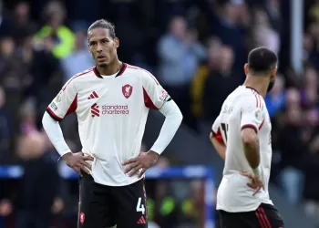 Liverpool, Chelsea and Man United lose on day of late drama