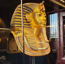 Tutankhamun’s full treasures go on display
