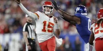 Patrick Mahomes and the Chiefs beat the Giants 22-9 for their first win this season