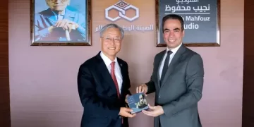 S Korean amb. visits Naguib Mahfouz Studio in Maspero