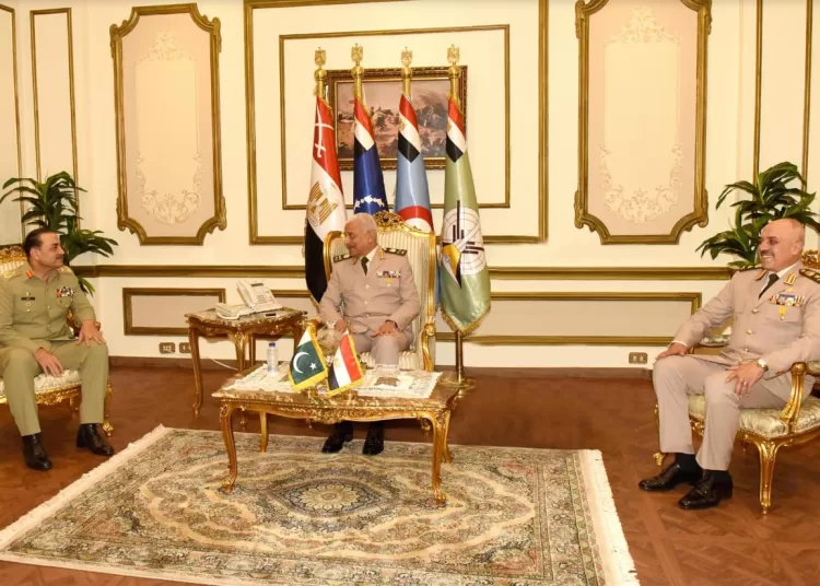 Egypt, Pakistan discuss military co-operation 1 - Egyptian Gazette