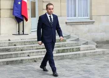 French Prime Minister resigns after less than a month in office