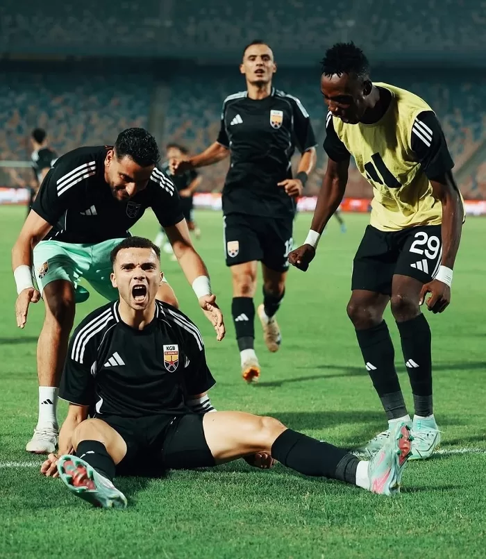 EPL Title Race нагревается после 10 -го раунда 8 - Египетская газета EPL Title Race нагревается после раунда 7 7 - Египетская газета