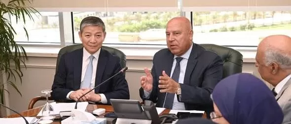 Industry min., Chinese amb. discuss enhancing economic partnerships 2 - Egyptian Gazette Industry min., Chinese amb. discuss enhancing economic partnerships 1 - Egyptian Gazette