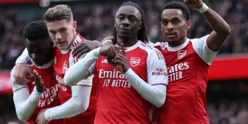 Arsenal extends EPL lead