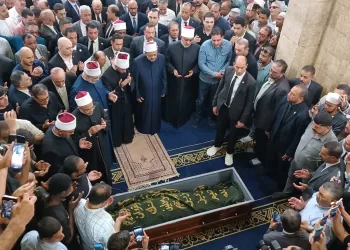 Grand Imam, Awqaf Minister pay tribute to late Scholar Ahmed Omar Hashem