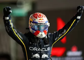 Verstappen wins Las Vegas GP