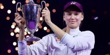Rybakina seals WTA Finals crown