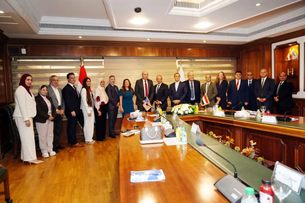 Egypt, US ink pact to boost security at Cairo airport 5 - Egyptian Gazette