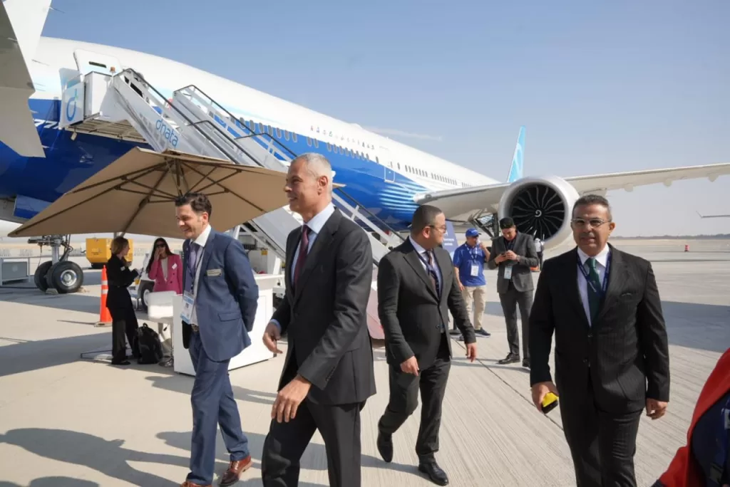 EgyptAir Holding CEO inspects Boeing 777X on static display at Dubai Airshow 2025 9 - Egyptian Gazette