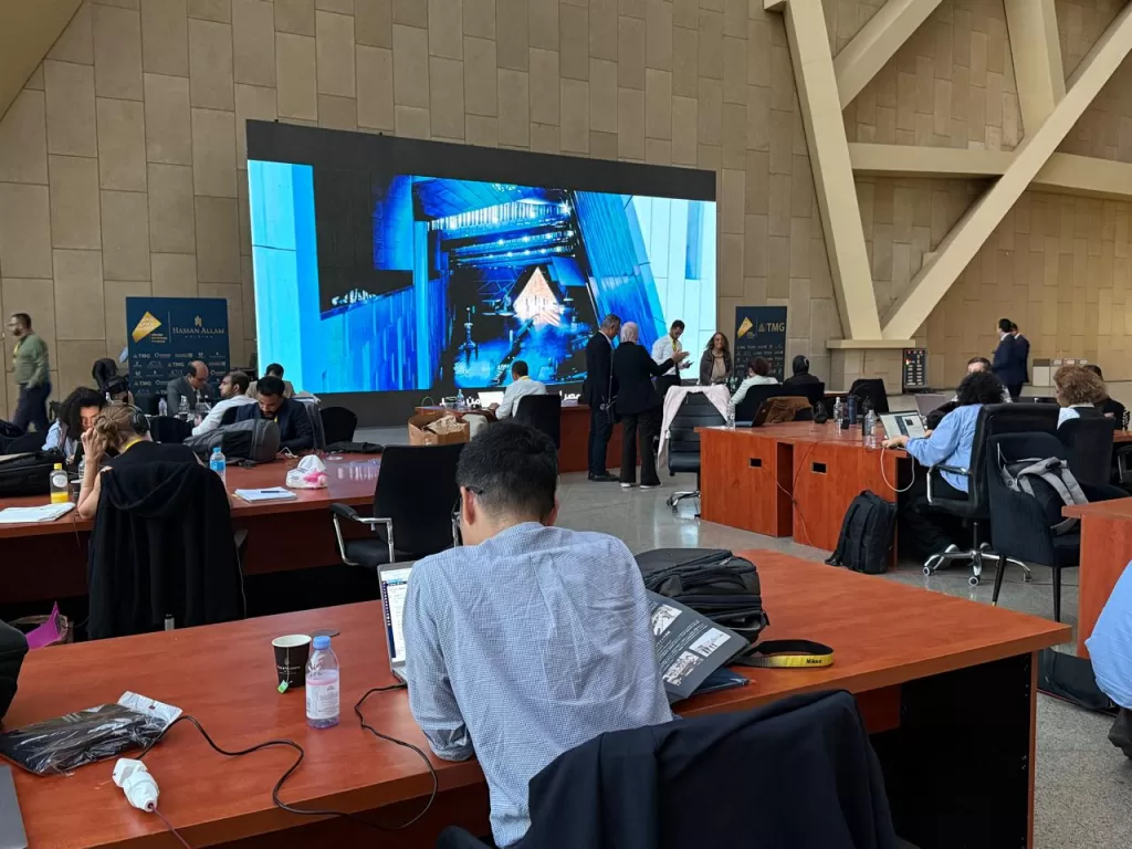 Очарованные сокровищами драгоценных камней, иностранные СМИ смотрят на гипнотические истории 6 - Egypt Gazette Очарованные сокровищами драгоценных камней, иностранные СМИ смотрят на гипнотические истории 5 - Egypt Gazette