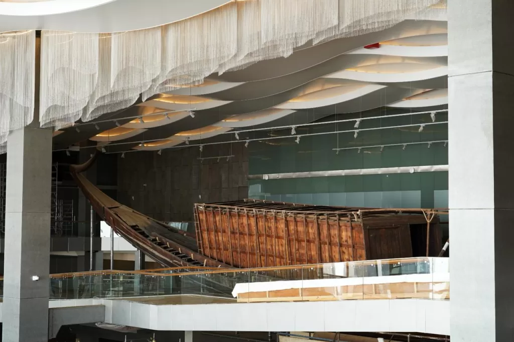 Khufu’s solar boats find new home at GEM 3 - Egyptian Gazette