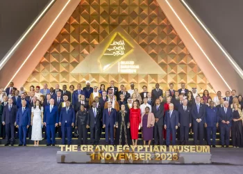 Sisi, first lady pose for photo op with leaders attending GEM opening