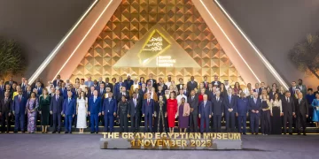 Sisi, first lady pose for photo op with leaders attending GEM opening