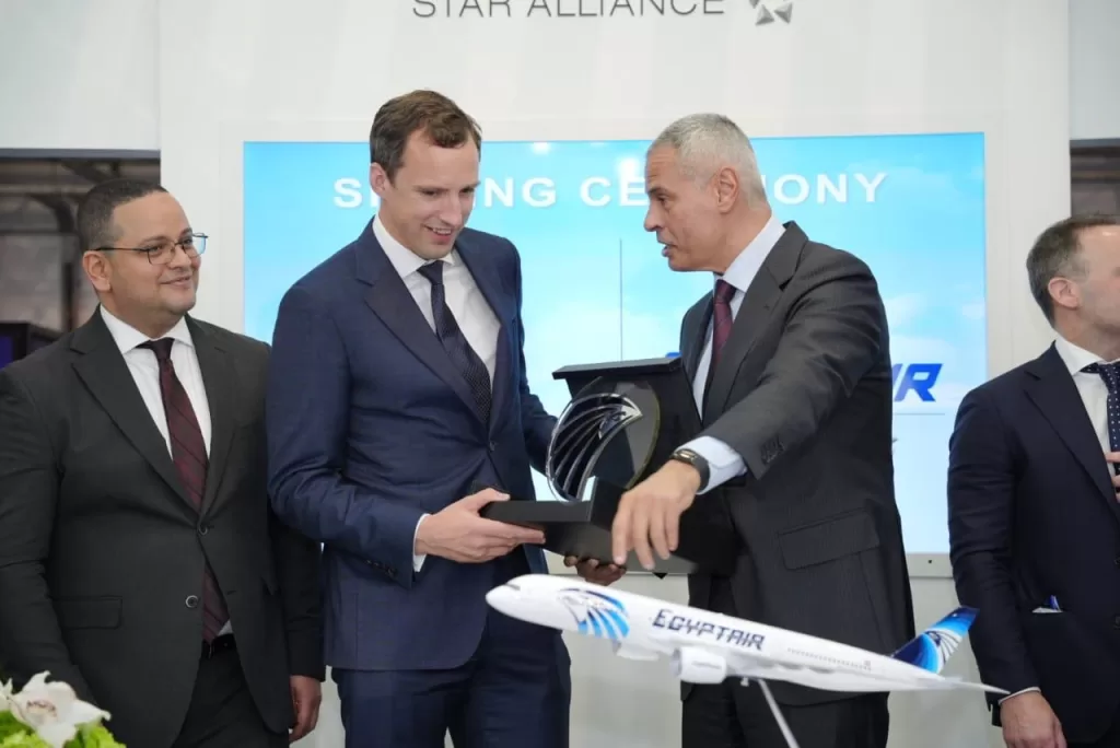 EgyptAir signs A350 lease deal with Macquarie at Dubai Airshow 8 - Egyptian Gazette EgyptAir signs A350 lease deal with Macquarie at Dubai Airshow 7 - Egyptian Gazette