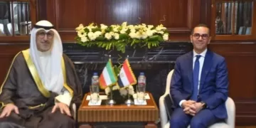 Investment min. meets Kuwaiti official