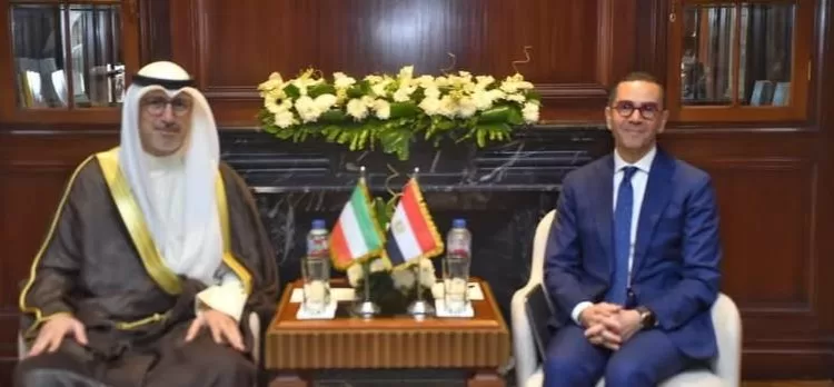 Investment min. meets Kuwaiti official 1 - Egyptian Gazette