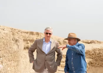 Belgium’s King Philippe tours Saqqara discoveries with Zahi Hawass