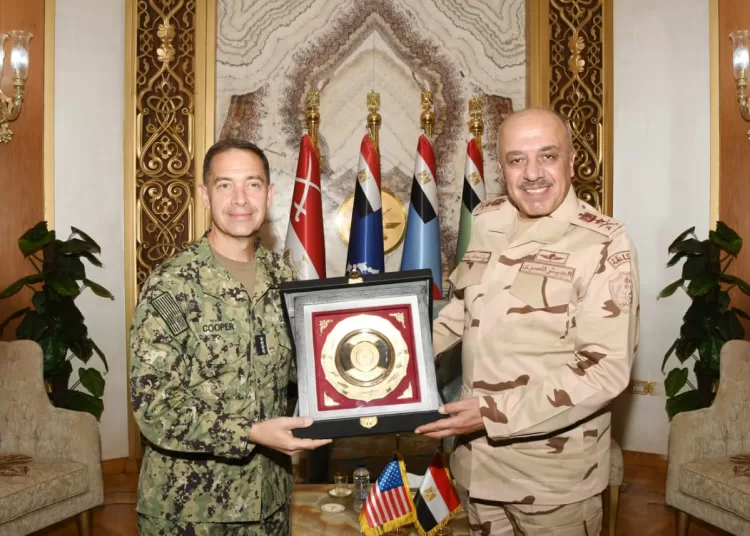 CoS of Armed Forces meets US CENTCOM commander 2 - Egyptian Gazette CoS of Armed Forces meets US CENTCOM commander 1 - Egyptian Gazette