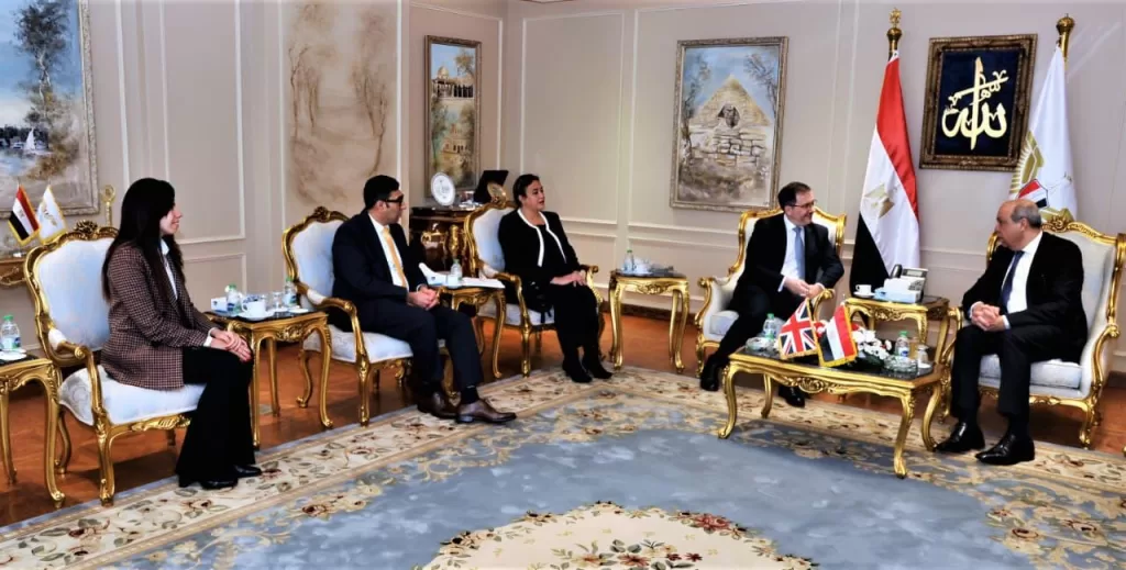 Egypt, Britain seek to boost air transport ties 6 - Egyptian Gazette Egypt, Britain seek to boost air transport ties 5 - Egyptian Gazette