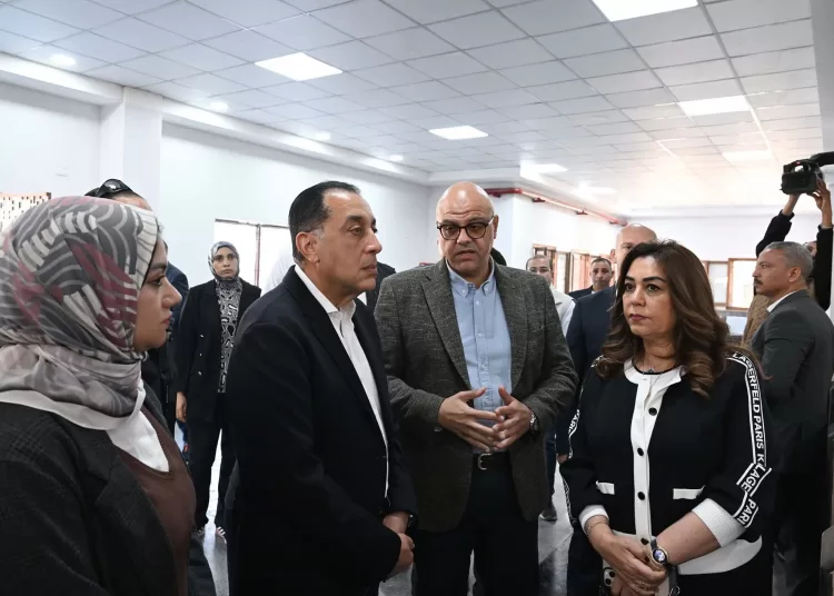 PM inspects Tahanoub technological center during Qalyubia tour 2 - Egyptian Gazette PM inspects Tahanoub technological center during Qalyubia tour 1 - Egyptian Gazette