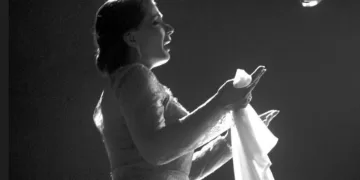 El-Set, shines visually, but the script misses the essence of Um Kalthoum 1 - Egyptian Gazette El-Set, shines visually, but the script misses the essence of Um Kalthoum