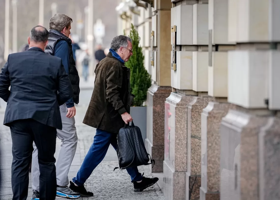 Zelenskyy and US envoys meet in Berlin to discuss Ukraine peace deal 2 - Egyptian Gazette Zelenskyy and US envoys meet in Berlin to discuss Ukraine peace deal 1 - Egyptian Gazette