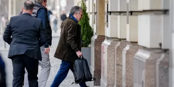 Zelenskyy and US envoys meet in Berlin to discuss Ukraine peace deal 1 - Egyptian Gazette Zelenskyy and US envoys meet in Berlin to discuss Ukraine peace deal