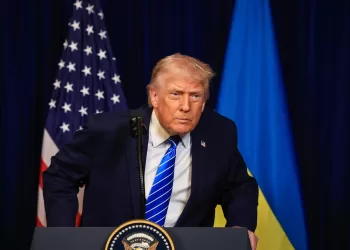 Iran imposes internet blackout as Trump warns leaders of ‘Big Trouble’