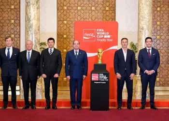 Sisi meets visiting FIFA World Cup trophy organisers