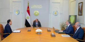  Sisi directs continued commitment to settling dues of oil, gas companies operating in Egypt