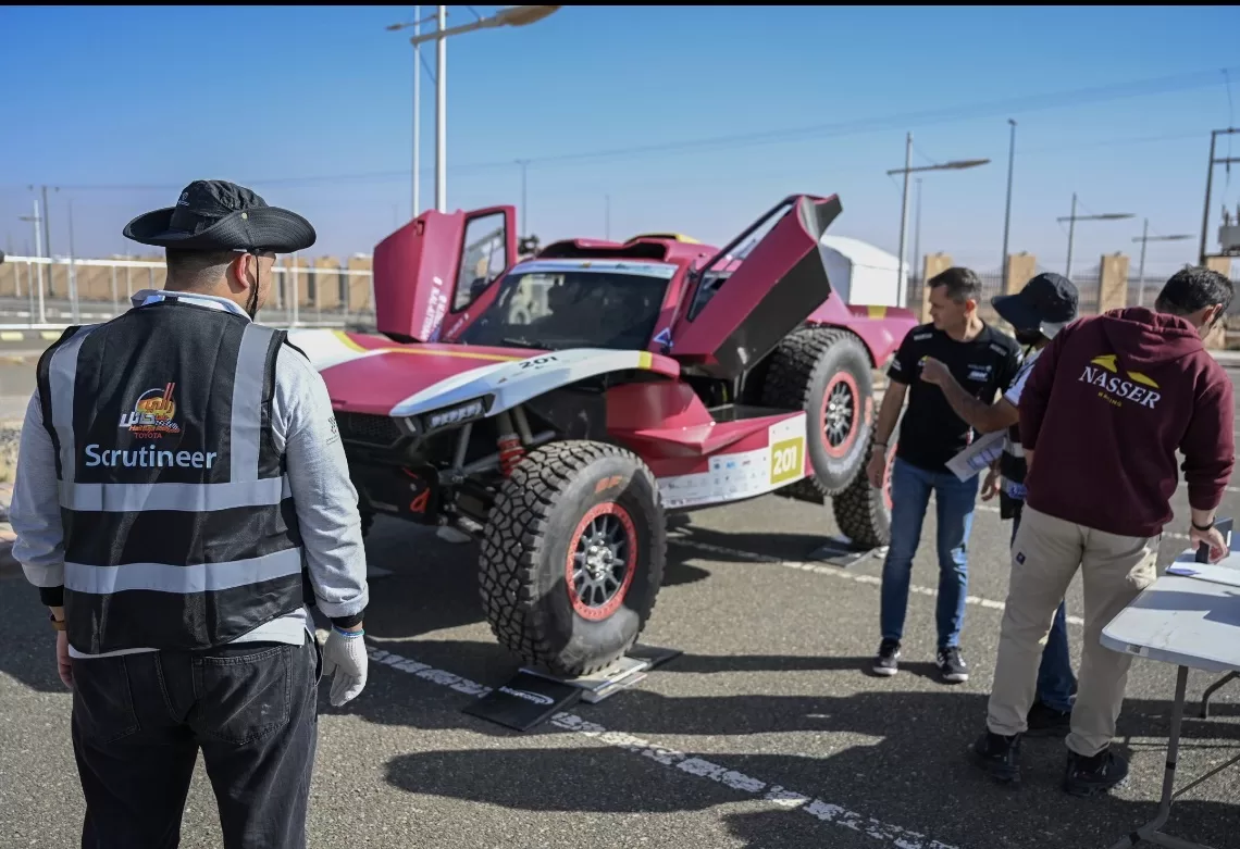 Hail Rally vehicles undergo safety inspections 1 - Egyptian Gazette Screenshot