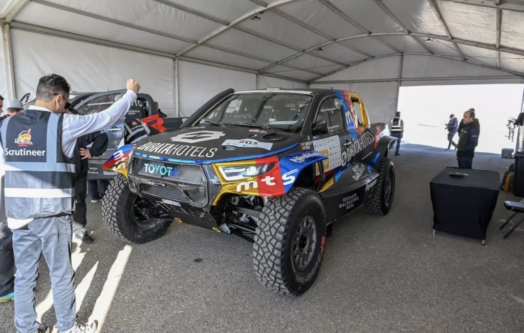 Hail Rally vehicles undergo safety inspections 3 - Egyptian Gazette Hail Rally vehicles undergo safety inspections 2 - Egyptian Gazette