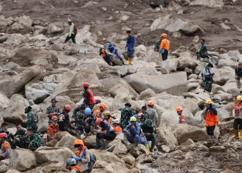Indonesia landslide death toll rises to 49