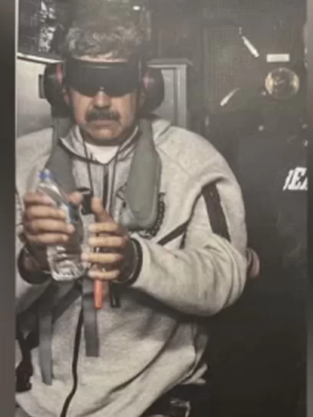 Maduro arrives in New York to face charges 1 - Egyptian Gazette President Trump posted a photo on Truth Social allegedly showing Venezuelan President Maduro after his capture, writing, "Nicolas Maduro on board the USS Iwo Jima."