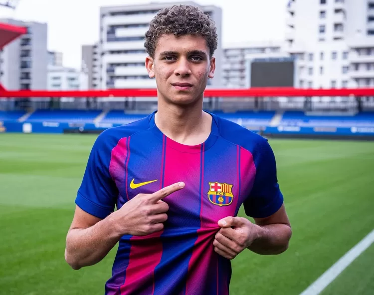 Barca signs Egyptian striker Abdelkarim 3 - Egyptian Gazette