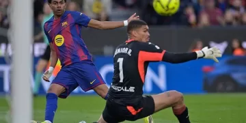 Barca extends La Liga lead