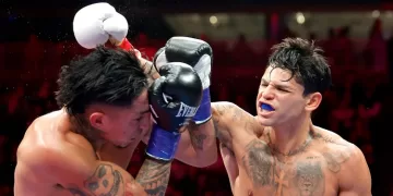 Garcia snatches WBC crown