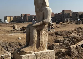 Restored Ramses statue reinstalled in Egypt’s Ashmunein