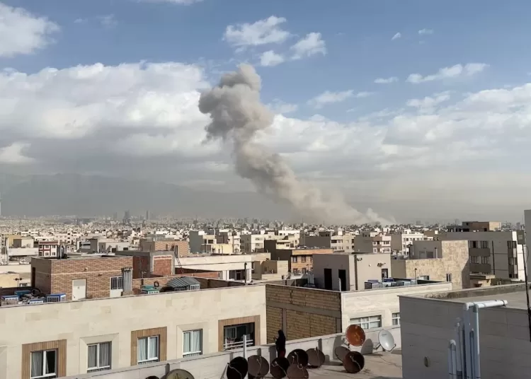 Israel and US launch strikes on Iran, pushing Middle East into new conflict 2 - Egyptian Gazette Israel and US launch strikes on Iran, pushing Middle East into new conflict 1 - Egyptian Gazette