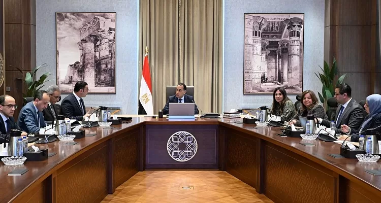 PM reviews private sector role in social housing initiative 2 - Egyptian Gazette PM reviews private sector role in social housing initiative 1 - Egyptian Gazette