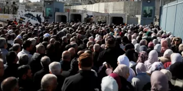 Israel limits Al-Aqsa entry on 1st Friday of Ramadan