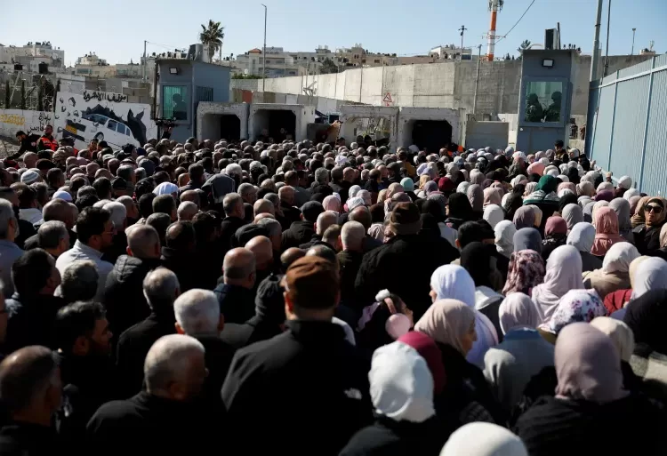 Israel limits Al-Aqsa entry on 1st Friday of Ramadan 1 - Egyptian Gazette